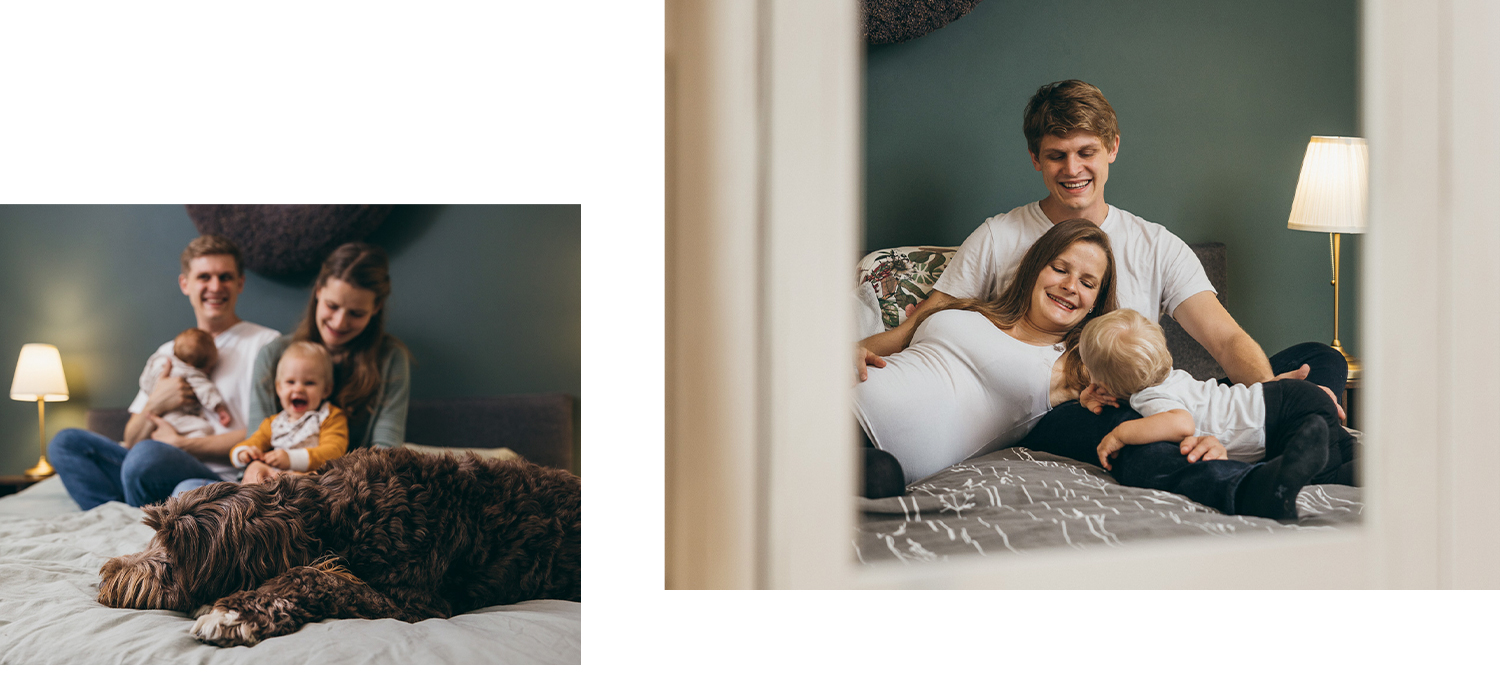 Familienfotos mit Babybauchshooting in gemütlicher Atmosphäre zuhause, Fotograf Neugeborenenshooting Steiermark