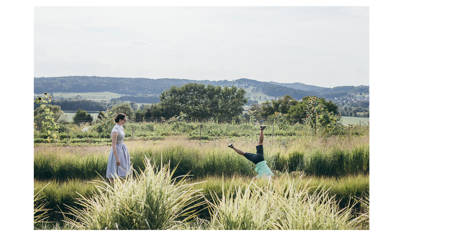 Fotograf Hochzeit am Bio-Blumen-Bauernhof